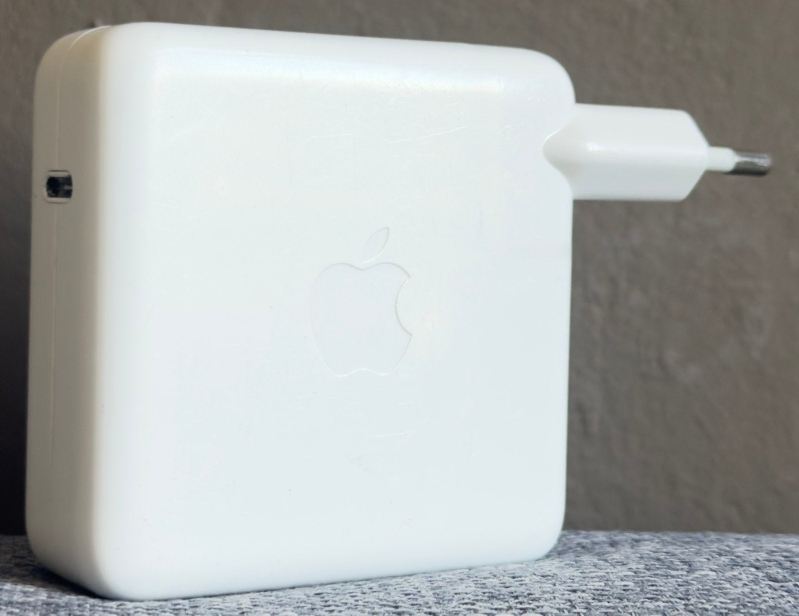 Apple USB-C-stroomadapter van 61 W, USB-C, Adapter, Zo goed als nieuw, Apple