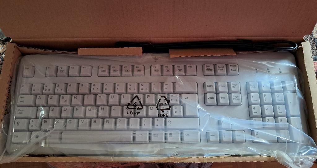 HP BEL toetsenbord grijz in doos USB nooit gebruikt Azerty, Computers en Software, Toetsenborden, Ophalen of Verzenden, Azerty