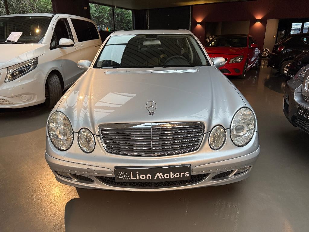 Mercedes E 200 CDI Berline Automatik Elegance*Sunroof*Navi, 4 deurs, Zwart, 4 cilinders, 2135 kg