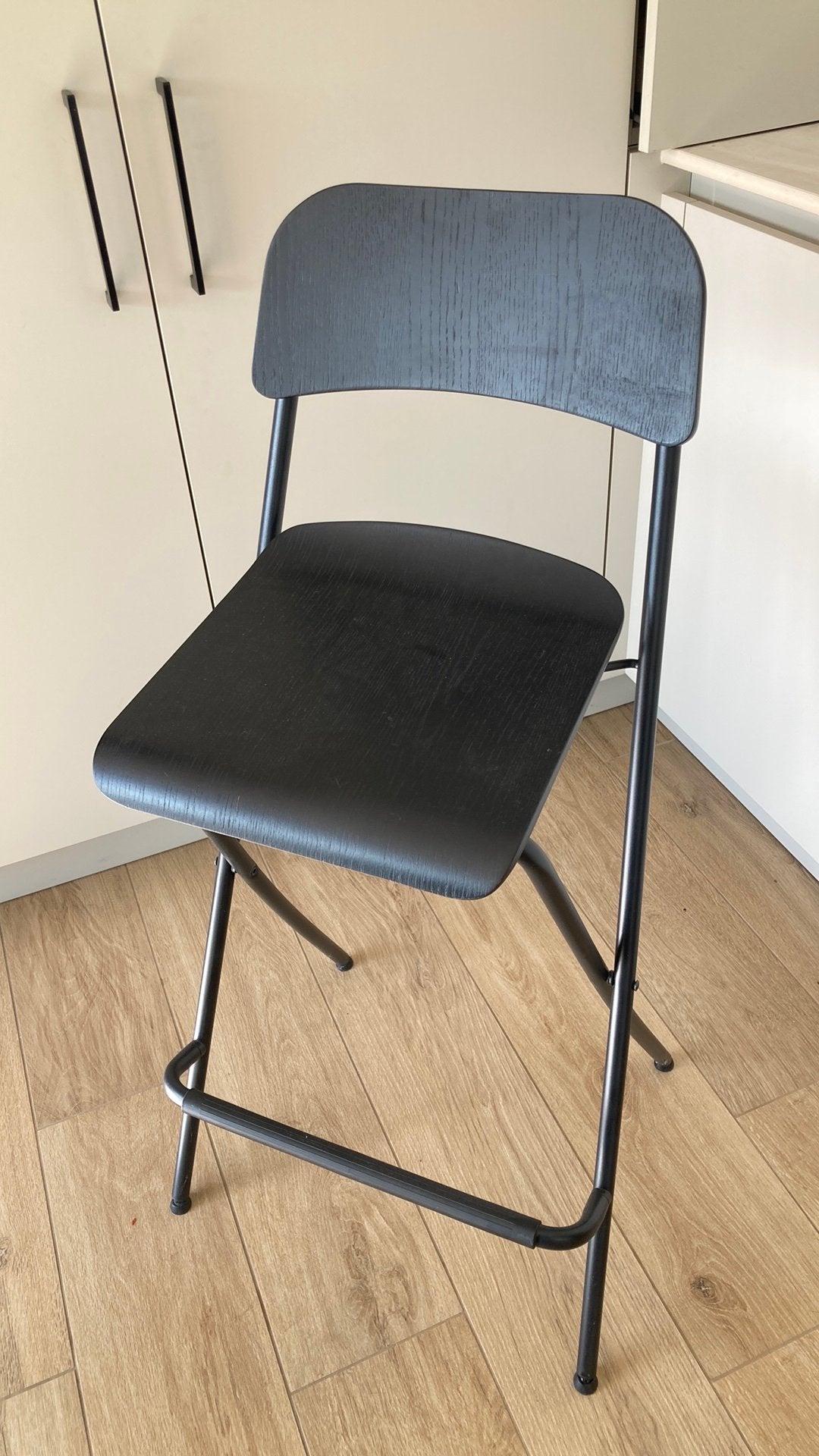 Ikea Franklin, Enlèvement, Comme neuf