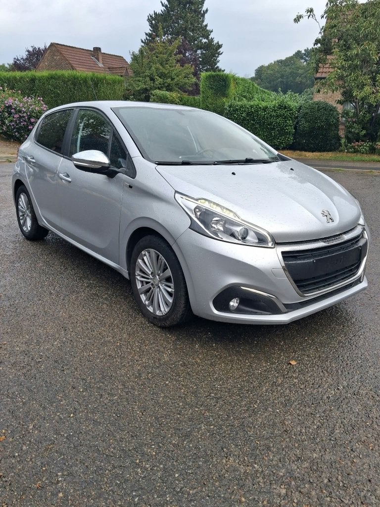PEUGEOT 1.2 BENZINE 86000KM AIRCO, Euro 6, 5 deurs, Particulier, Parkeersensor
