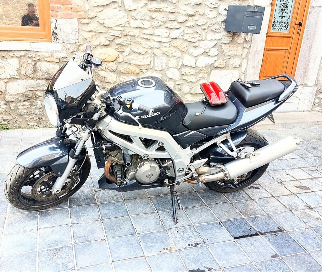 SUZUKI SV 1000 de 2004,, possibilité d'échange avec moto, Particulier, Autre