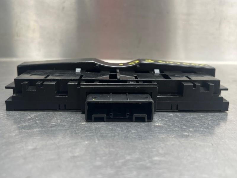 SCHAKELAARS DIVERSEN Daihatsu Materia (01-2006/12-2011), Auto-onderdelen, Gebruikt, Daihatsu