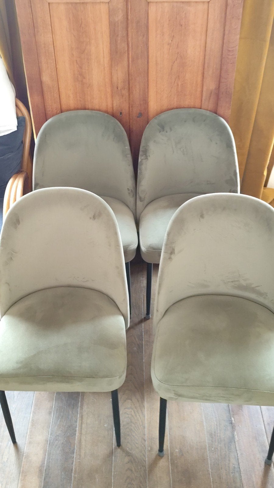 4 chaises salle à manger vertes velours, Maison & Meubles, Chaises, Autres couleurs, Comme neuf, Contemporain, Enlèvement