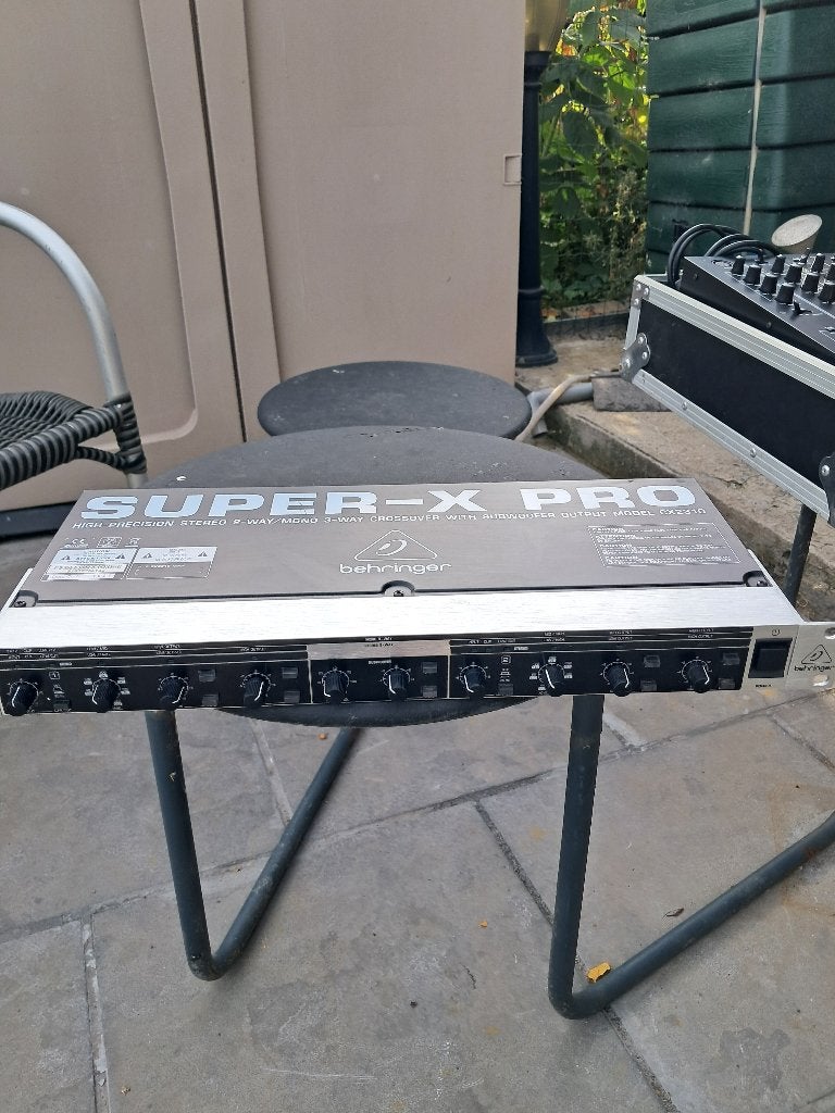 Behringer crossover super x pro cx2310, Musique & Instruments, Enlèvement