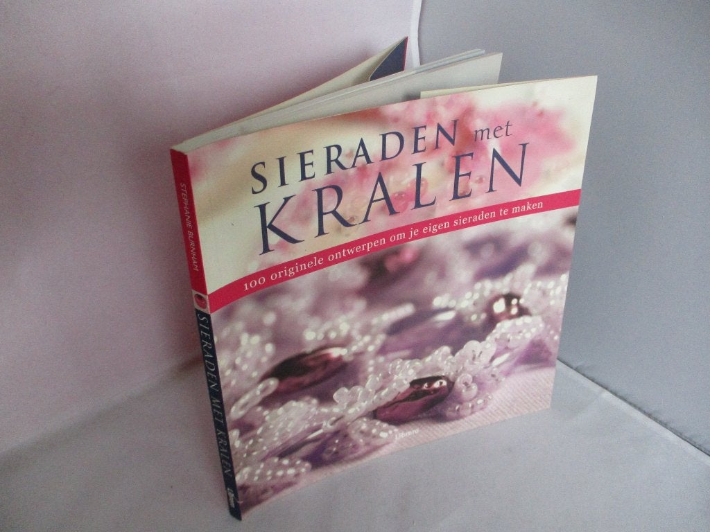 Boek sieraden met kralen maken, 100 beaded jewelry desig, Boeken, Ophalen of Verzenden, Zo goed als nieuw
