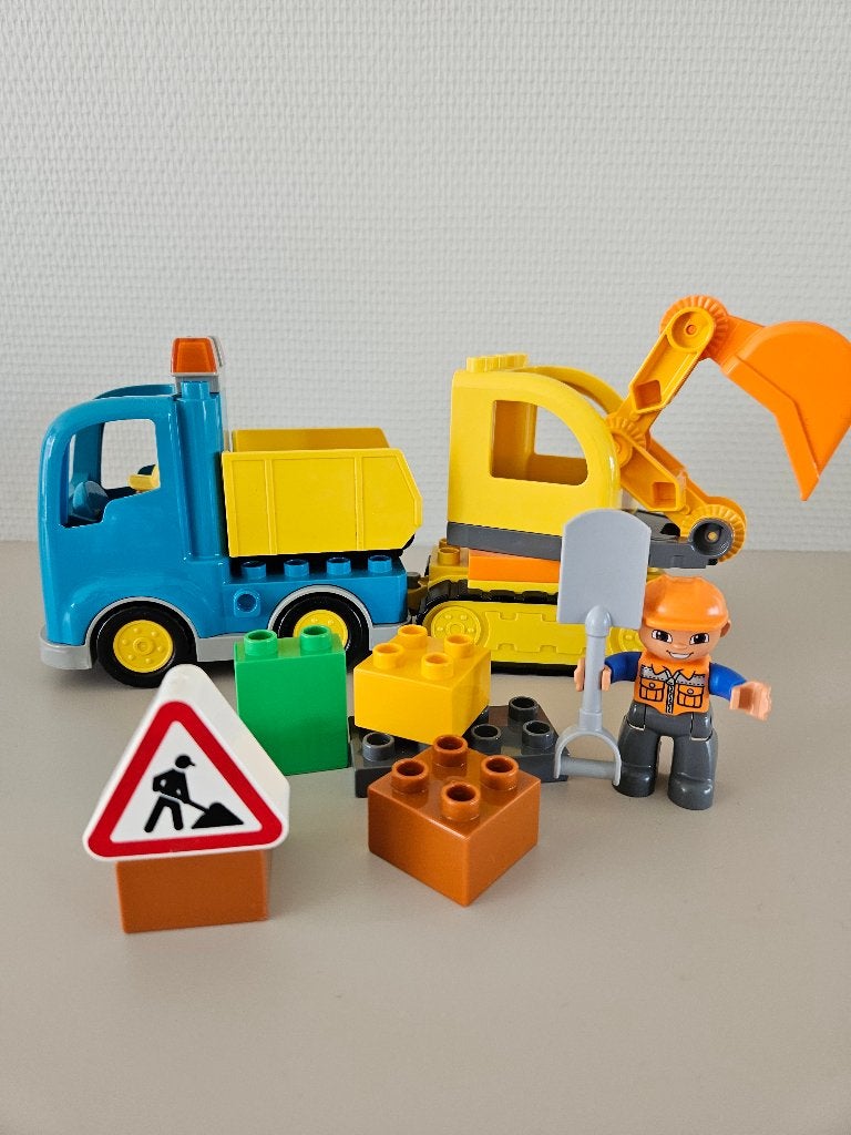 Duplo kraan en camion art 10812, Kinderen en Baby's, Speelgoed | Duplo en Lego, Ophalen of Verzenden, Zo goed als nieuw, Compleet