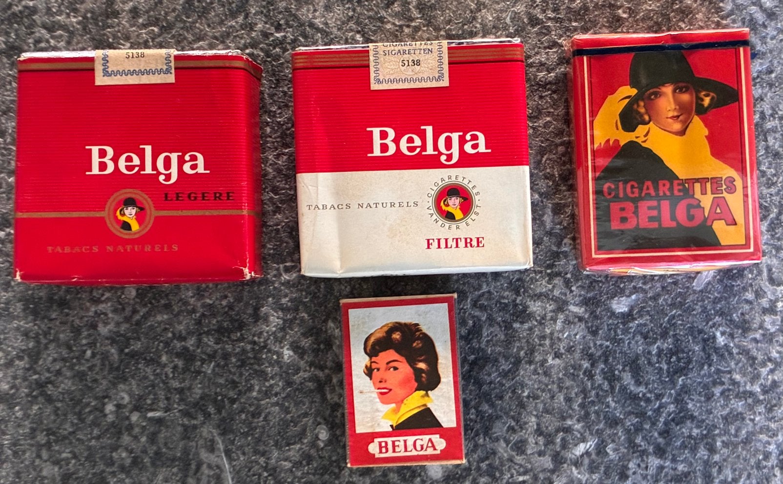 Lotje Belga, Ophalen of Verzenden, Zo goed als nieuw