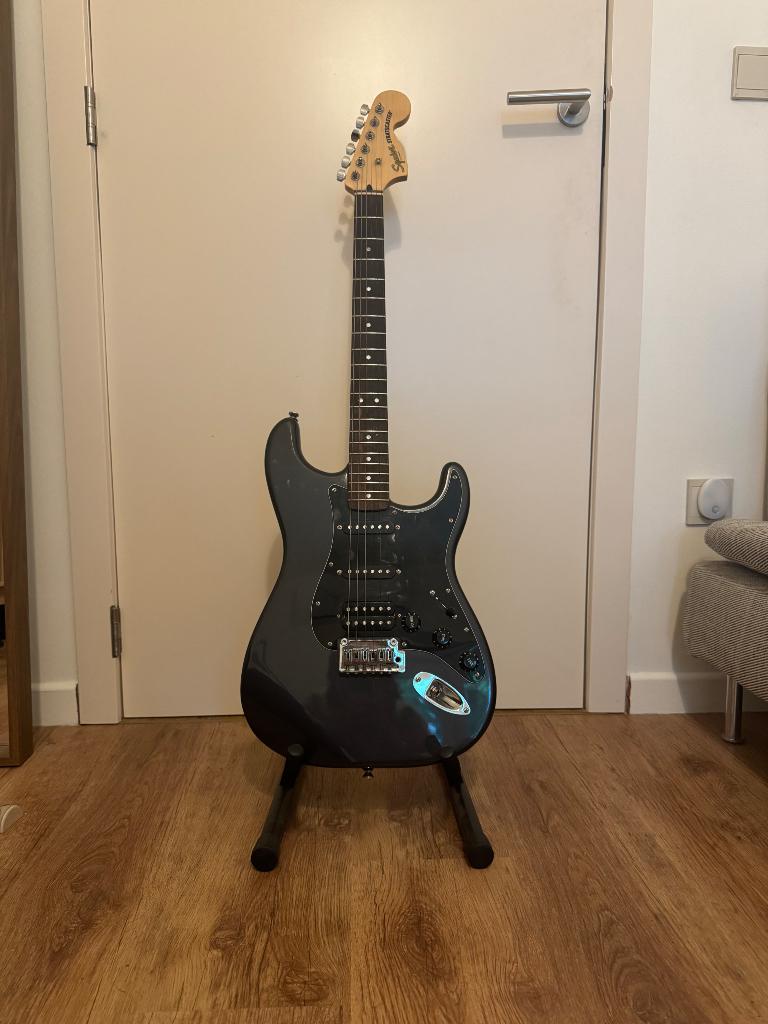 Squier Stratocaster affinity hss, Musique & Instruments, Instruments à corde | Guitares | Électriques, Utilisé, Solid body, Autres marques