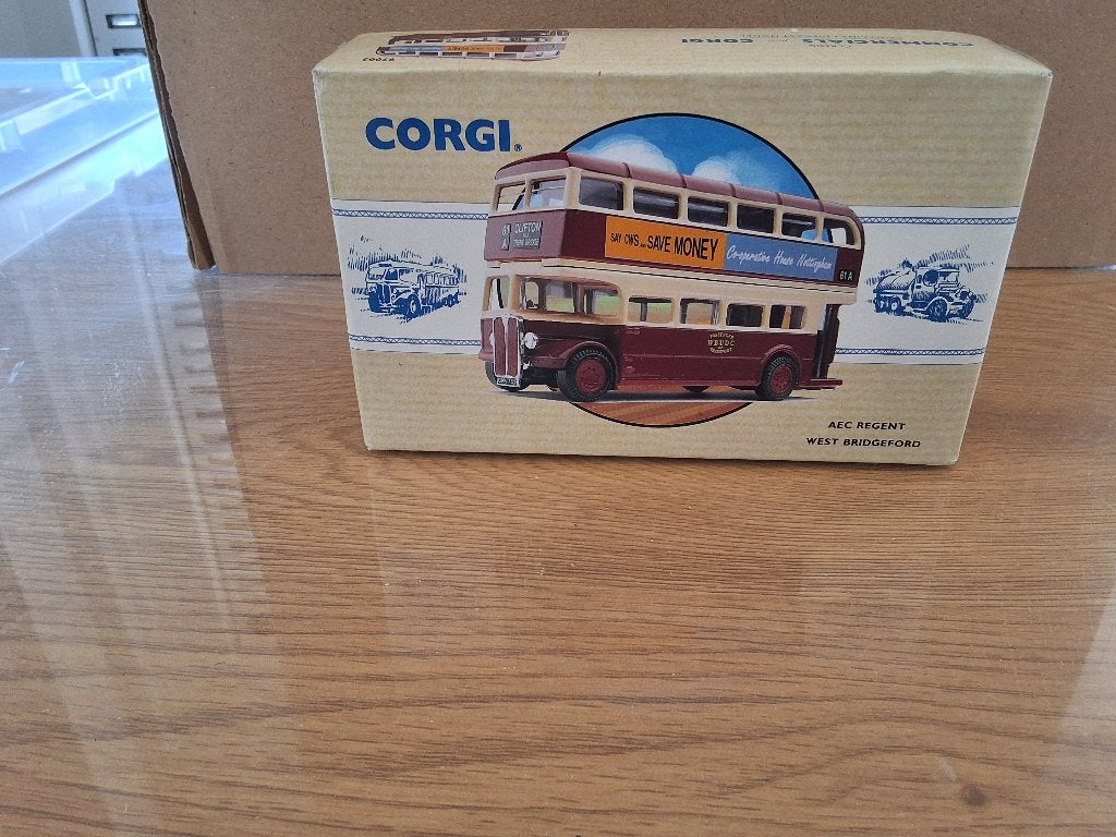 7) bus corgi, Hobby & Loisirs créatifs, Voitures miniatures | 1:43, Comme neuf, Bus ou Camion, Corgi, Enlèvement ou Envoi