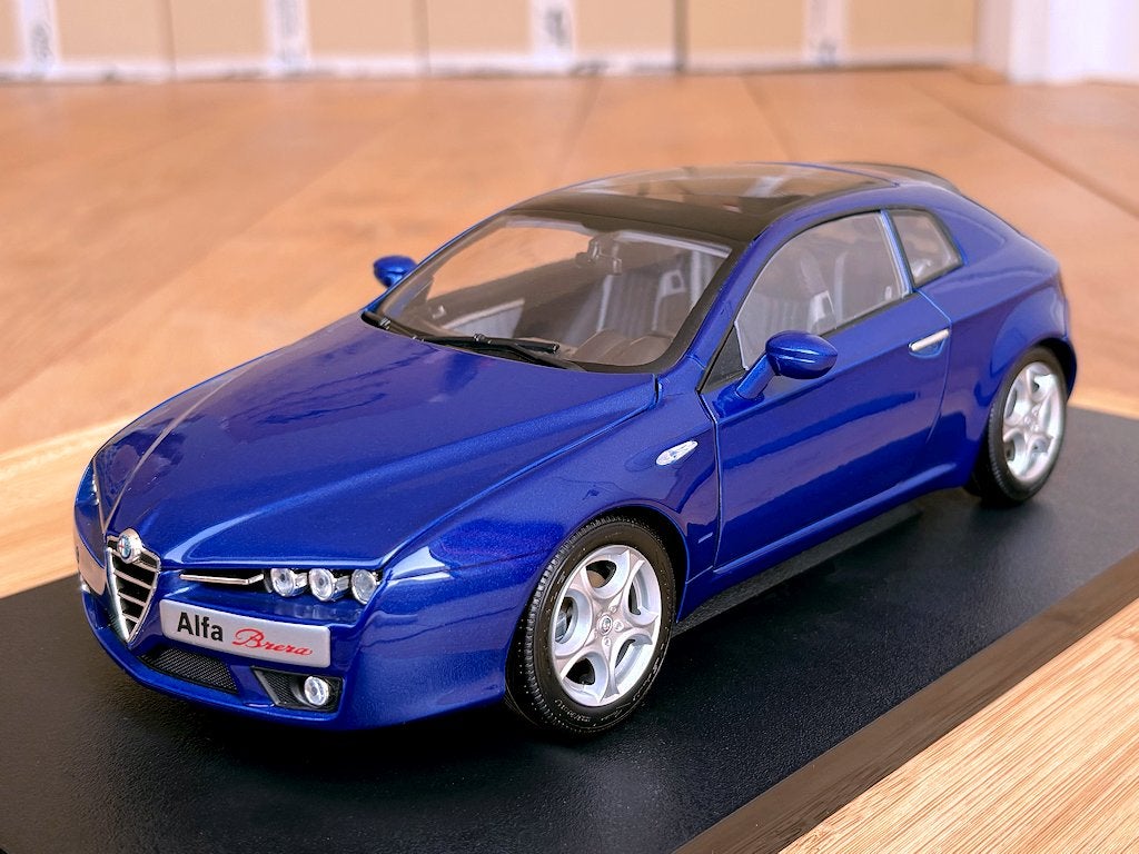 Alfa Romeo Brera blauw 1:18 Norev zgan in doos, Ophalen of Verzenden, Zo goed als nieuw, Auto, Norev