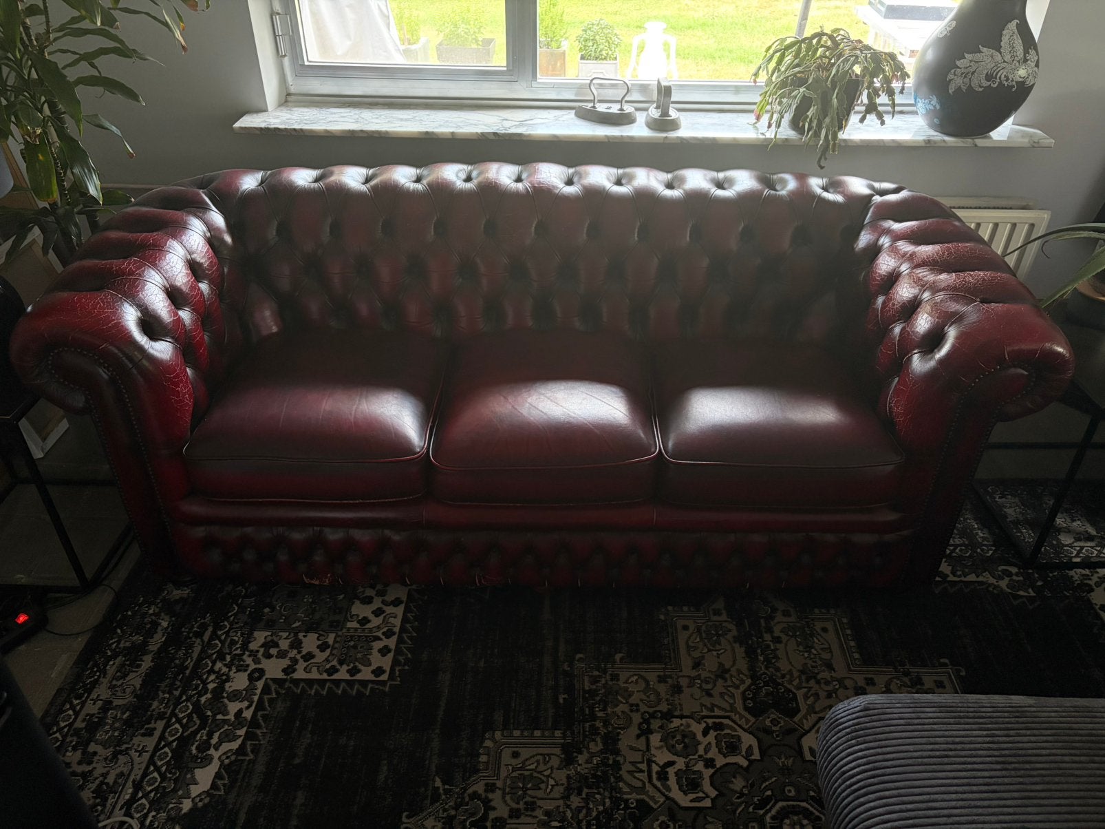 Vintage Chesterfield 3-zitsbank – Springvale – Oxblood, Huis en Inrichting, Ophalen, Gebruikt, Leer