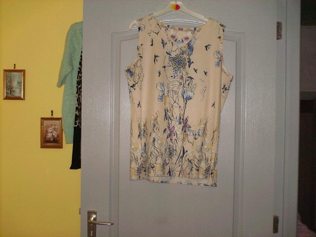 a vendre blouse tunique pour dame, Vêtements | Femmes, Enlèvement ou Envoi, Neuf, Taille 42/44 (L), Autres couleurs