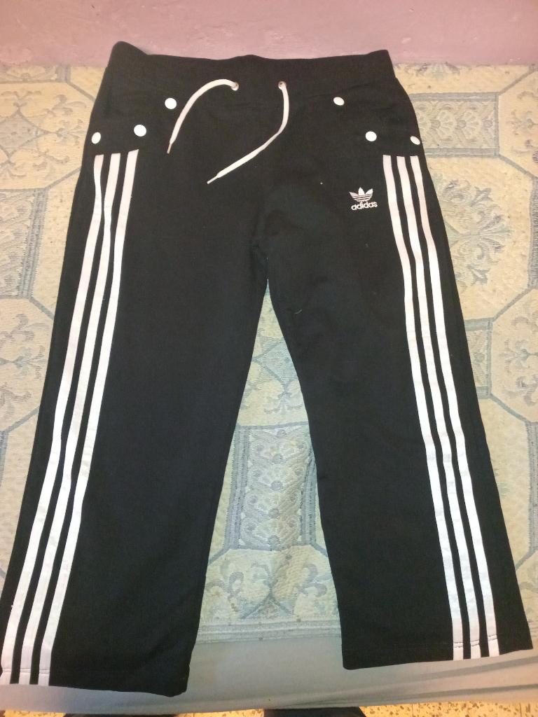 lot 3 training addidas enfant 10-12ans, Enfants & Bébés, Vêtements enfant | Taille 140, Enlèvement ou Envoi, Neuf