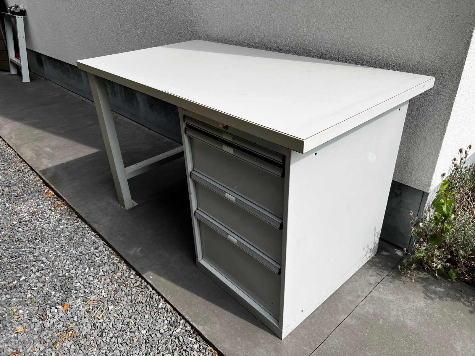 Etabli Lista avec commode 1,5 m sur 0,8 m et hauteur 90 cm, Bricolage & Construction, Enlèvement, Utilisé, 120 à 170 cm
