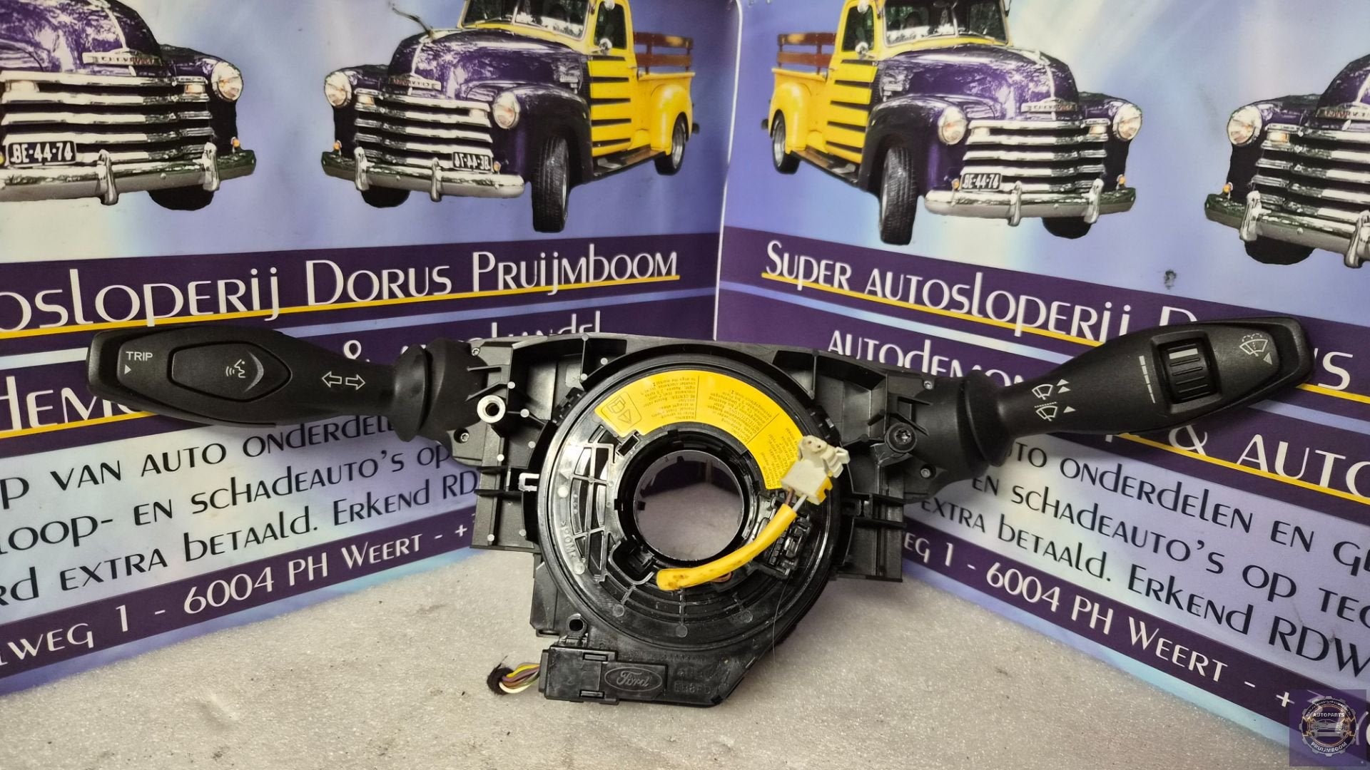 Commutateur combin de colonne de direction Ford Fiesta 6 (JA, Info@ford.com, Ford Motor Company, American Road 1
48126  Dearborn