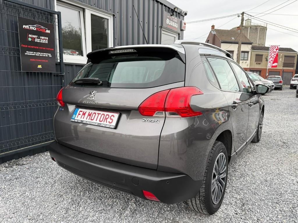 Peugeot 2008 1.2i/ 1st Main/GPS/Onderhoud+CT+1 jaar garantie, Stof, 1199 cc, 5 zetels, 5 deurs