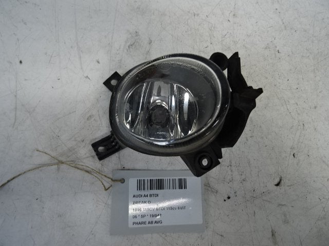ANTI BROUILLARD AVANT GAUCHE A4 Avant (B7) (8E0941699C), Auto-Union-Straße  1,
85057  Ingolstadt, DE, Info@audi.de, Audi, Utilisé