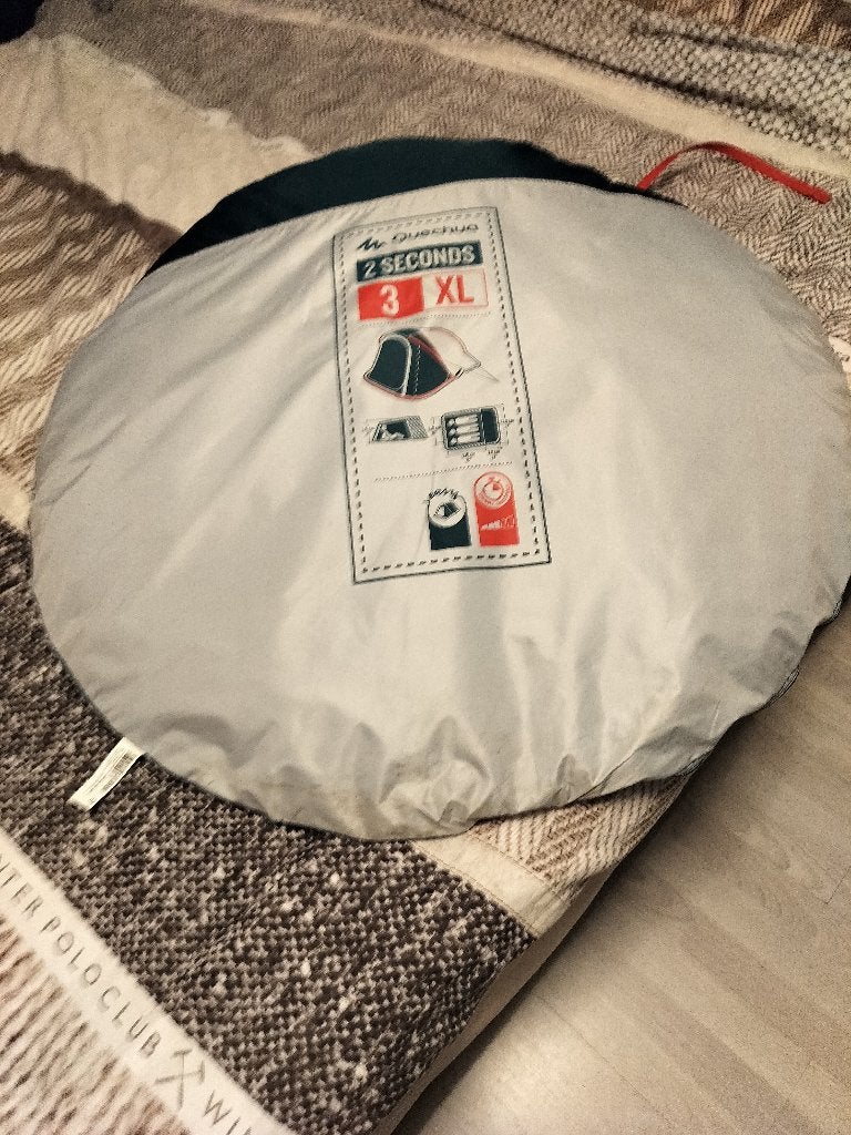 Quechua popup tent, Caravans en Kamperen, Ophalen, Zo goed als nieuw, Tot en met 3