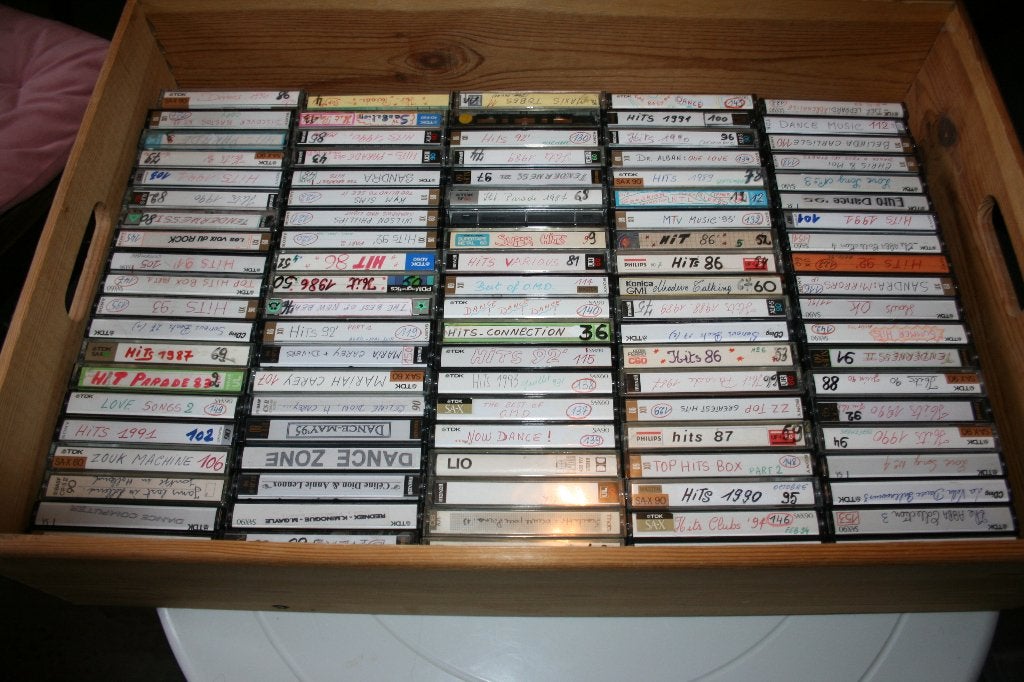 cassettes audio, CD & DVD, 26 cassettes audio ou plus, Pré-enregistrées, Avec boîte de rangement, étagère ou coffret, Enlèvement