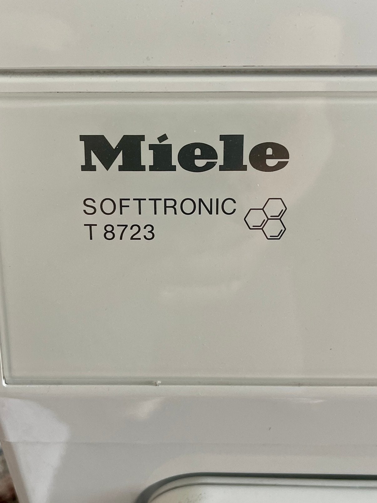 Armoire de séchage Miele Softronic type T8723, 6 à 8 kg, Évacuation d'air, Chargeur frontal, Enlèvement