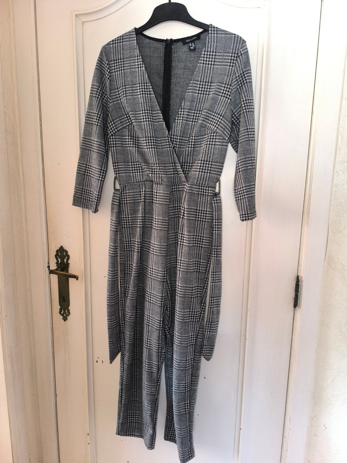 Jumpsuit new look maat 40, Vêtements | Femmes, Combinaisons, Enlèvement ou Envoi, Taille 38/40 (M)