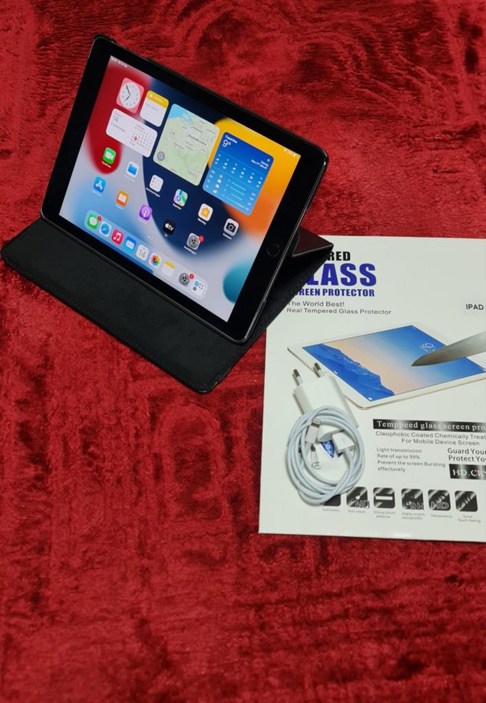 Te koop ipad, Ophalen of Verzenden
