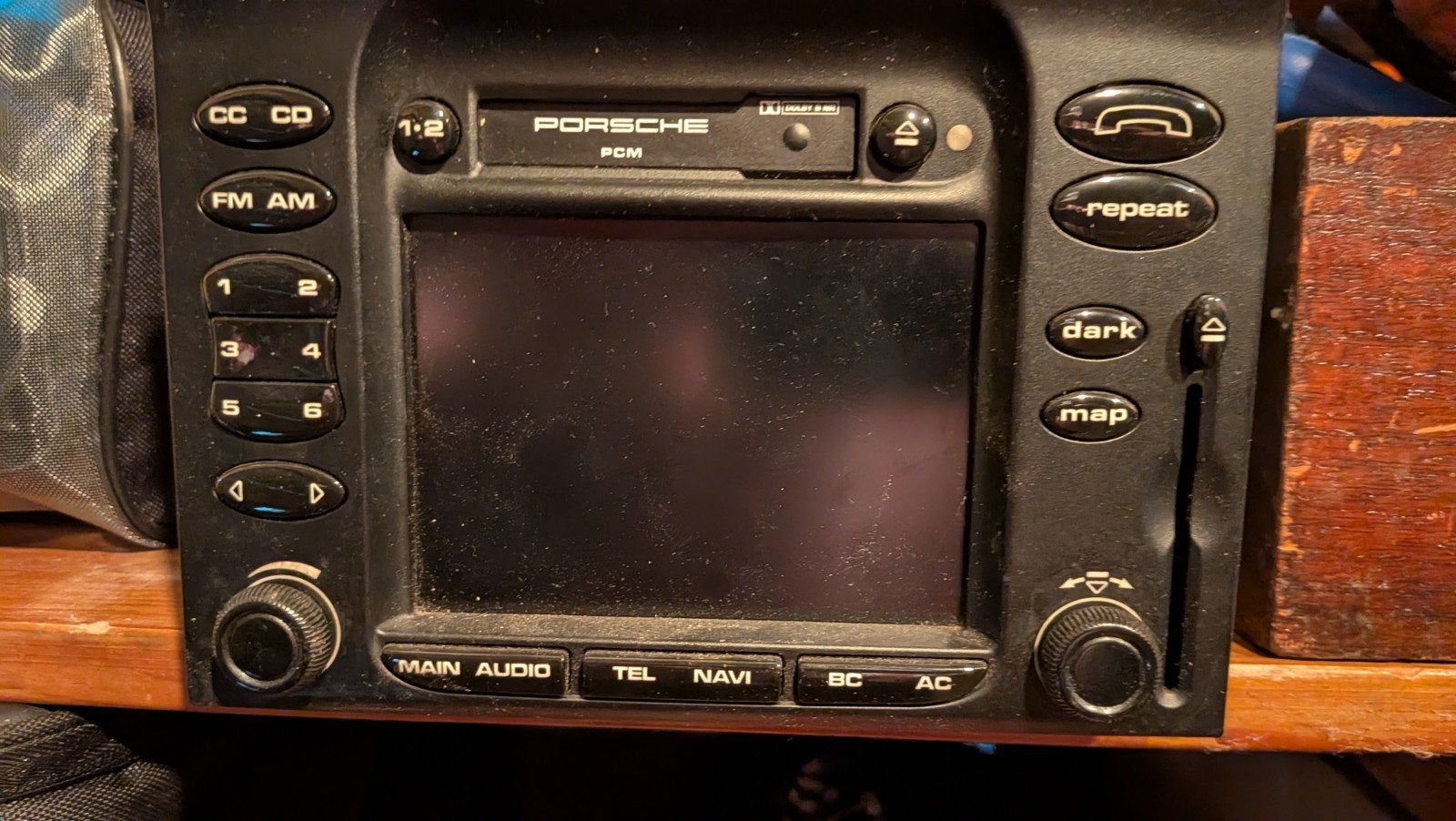 radio porsche, Enlèvement
