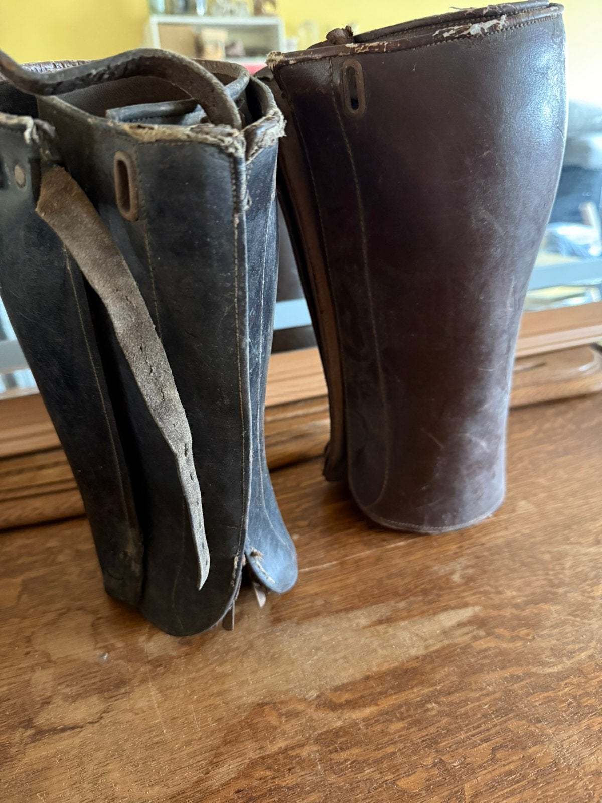 Bruin-Zwarte Lederen Beenkappen, Ophalen of Verzenden, Landmacht, Kleding of Schoenen