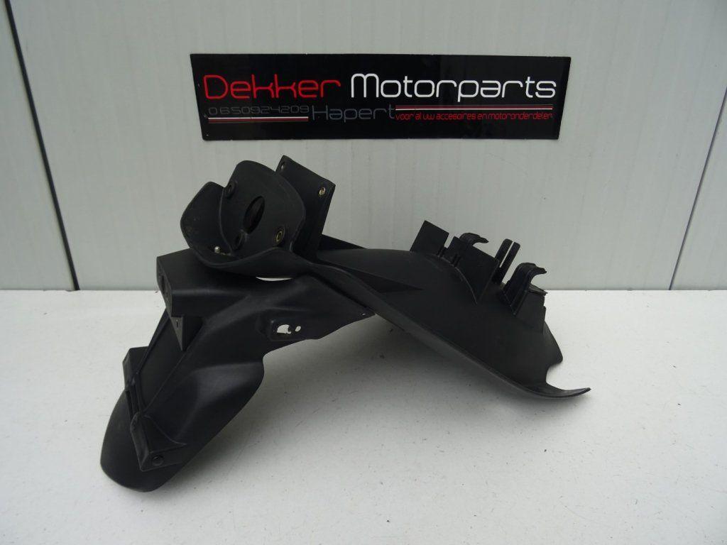 Kentekenplaathouder + Binnenbak Ducati ST2 ST3 ST4 1997-2007, Motoren, Gebruikt, -, -, Ophalen of Verzenden
