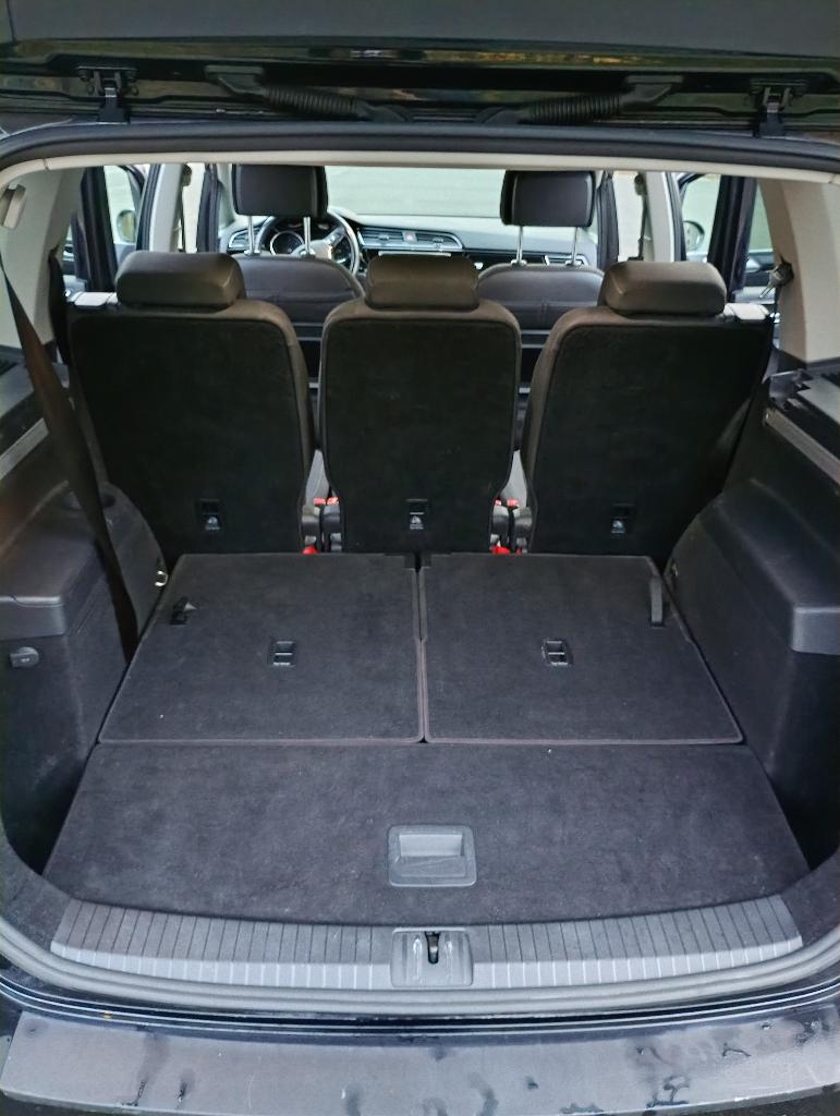 Dealer onderhouden VW Touran in top staat, Automaat, Monovolume, Alcantara, Diesel