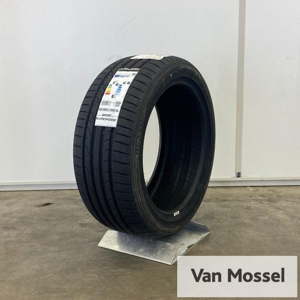 Dunlop Sport Bluresponse 225/45/R17 94W XL, Auto-onderdelen, Banden en Velgen, Gebruikt, -, -, 17 inch