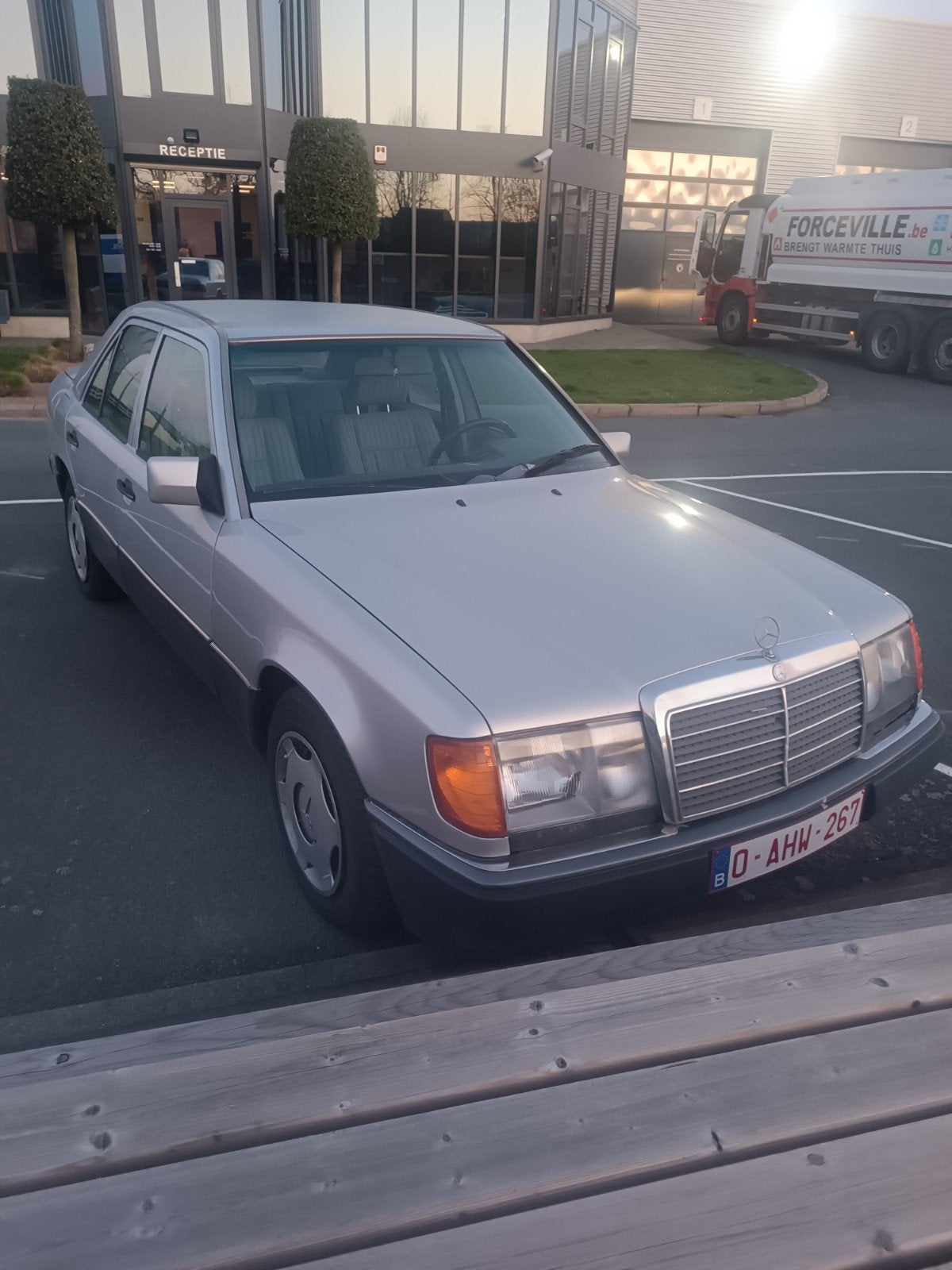 Mercedes 124 (E class) 220 benzine 1993jaar, Auto's, 4 deurs, Particulier, E-Klasse, Te koop