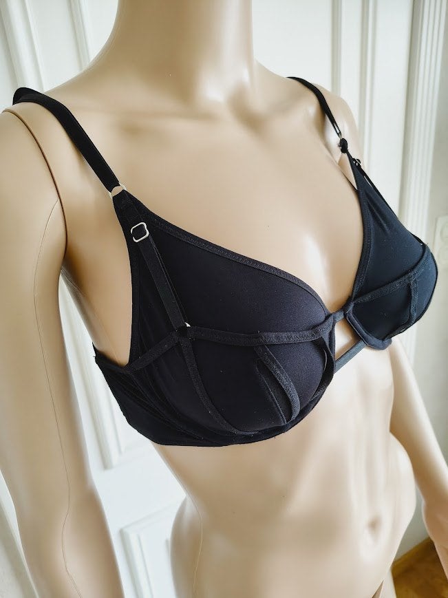 Beschrijving MARLIES DEKKERS UNDRESSED, Marlies dekkers, Envoi, Soutien-gorge