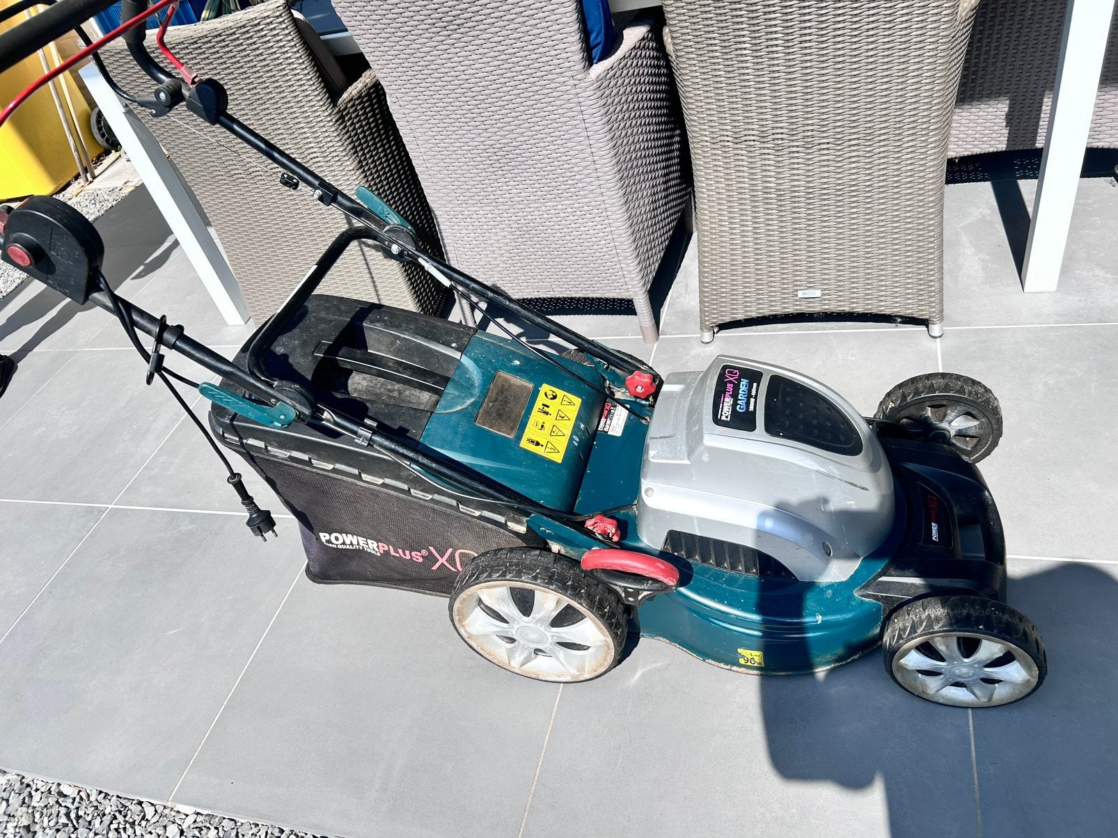 Electrische Grasmaaier PowerPlus, Jardin & Terrasse, Tondeuses à gazon, Utilisé, Tondeuses à gazon électriques, 40 à 49 cm, Fonction de mulching