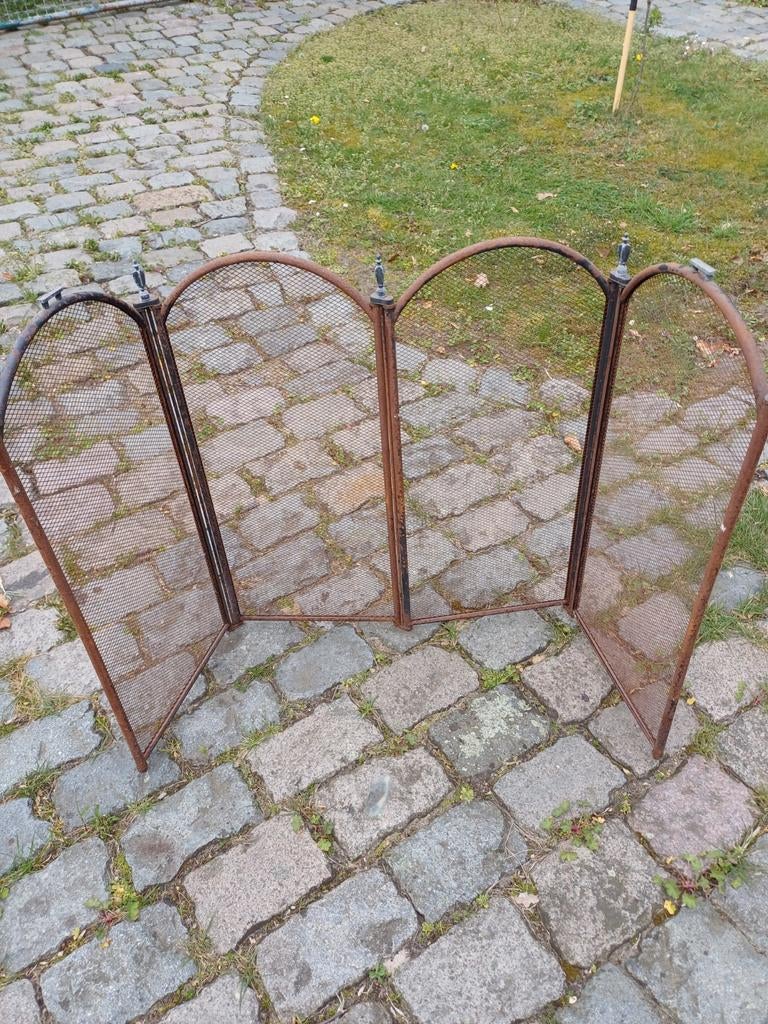 Antiek Haard rek, Enlèvement