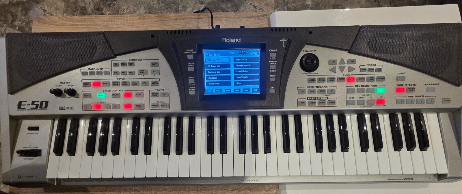 Roland E 50, Muziek en Instrumenten, Ophalen, Zo goed als nieuw, 61 toetsen, Roland