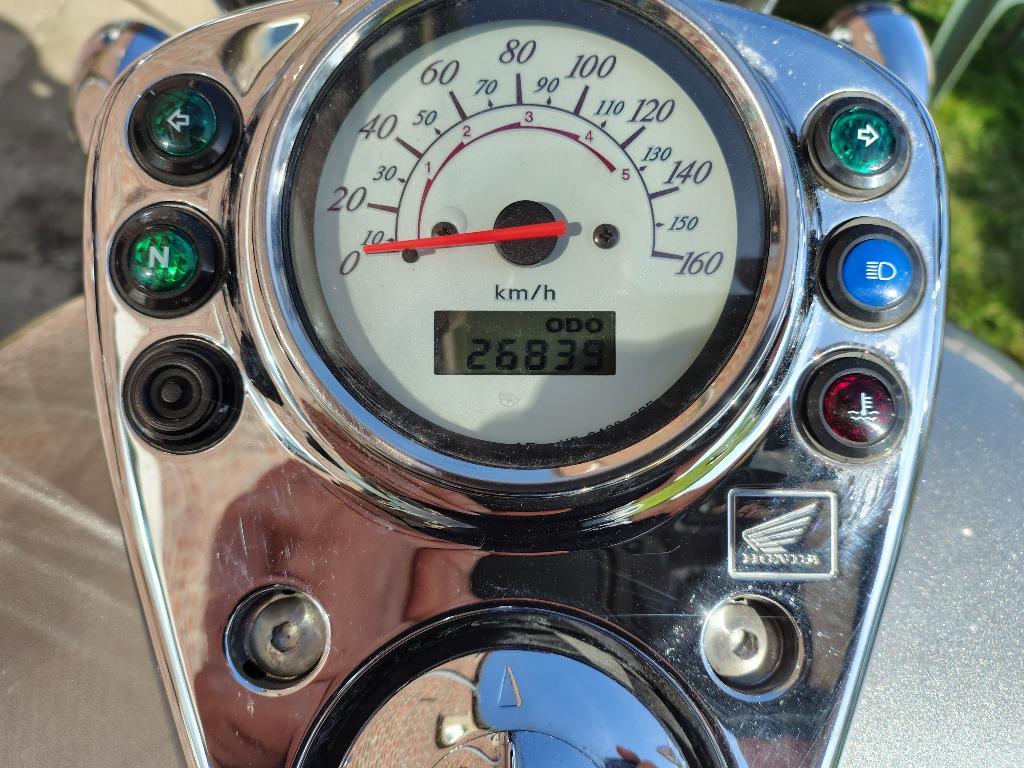 Honda Shadow VT125 Custom, 2 cilinders, Sportuitlaat, Chopper, Particulier