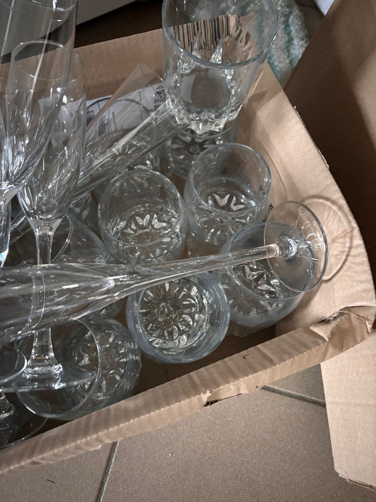 Verres à donner, Collections, Enlèvement, Utilisé, Verre à eau