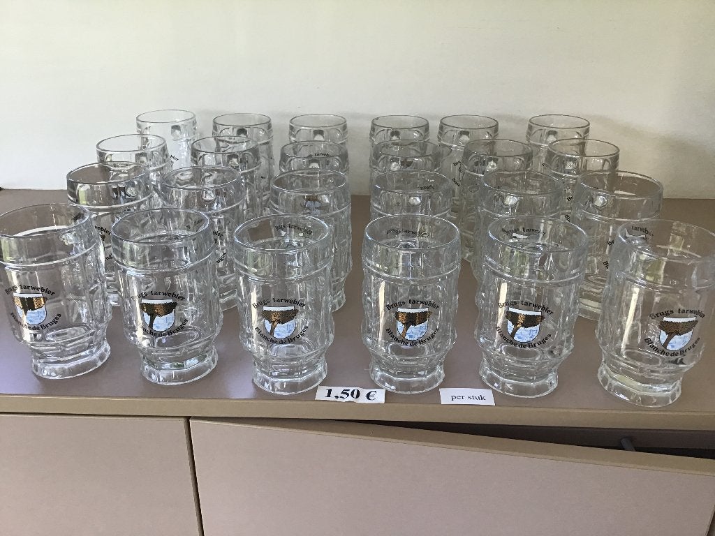 40 bierglazen met oor (Brugs tarwebier, ...), Verzamelen, Ophalen of Verzenden, Zo goed als nieuw