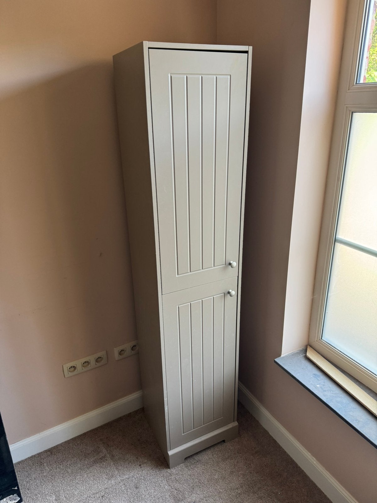 Kolom kast, Huis en Inrichting, Ophalen