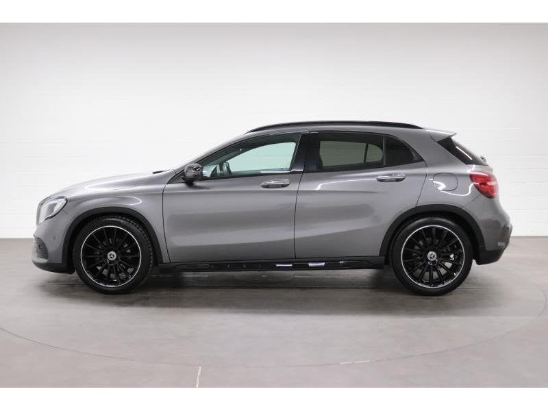Mercedes-Benz GLA 180 1.6 essence Mercedes GLA 180 1.6 Essen, Argent ou Gris, Achat, Euro 6, Cruise Control