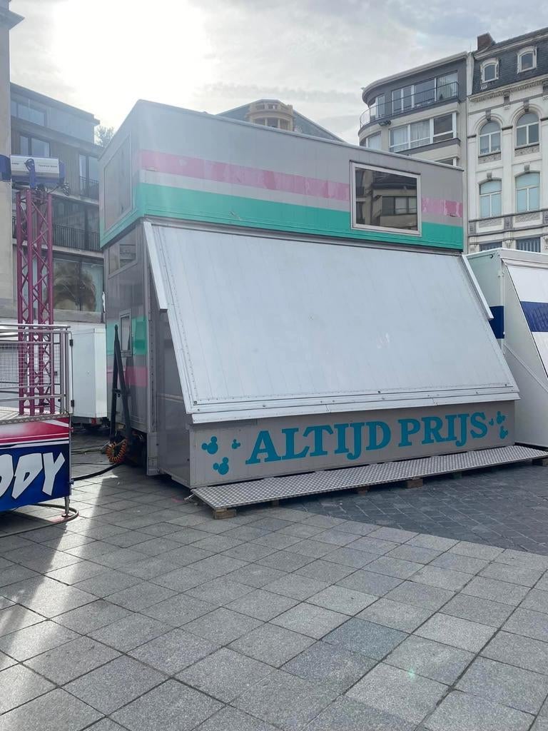 Kermisattractie met woonst