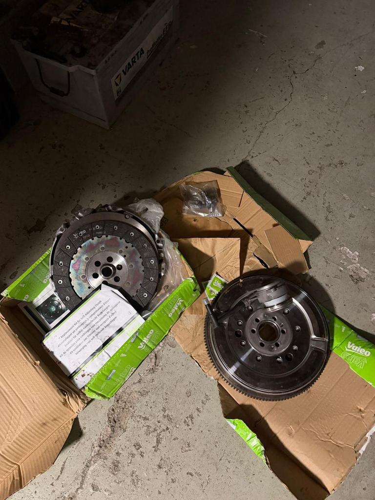 Kit d'Embrayage Complet + Volant Moteur Valeo - NEUF - VW, Enlèvement ou Envoi