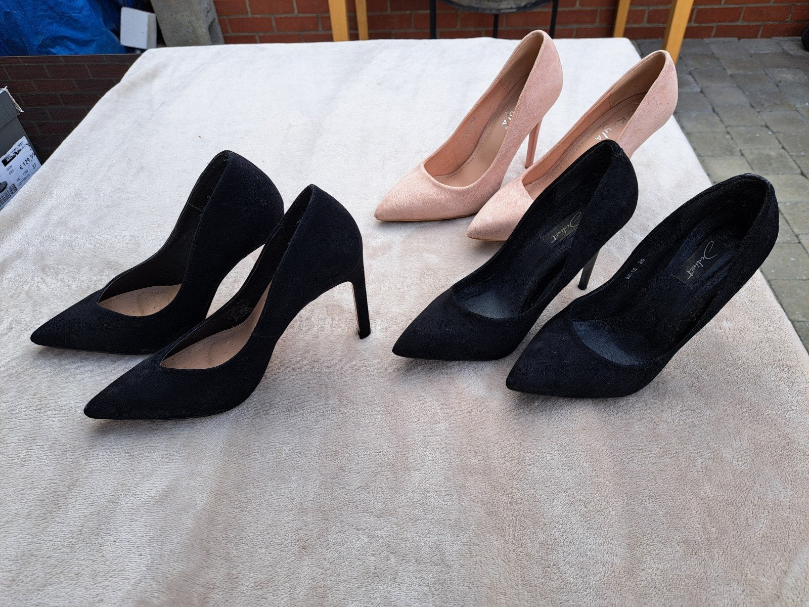Talons Calvin Klein 25€, Enlèvement