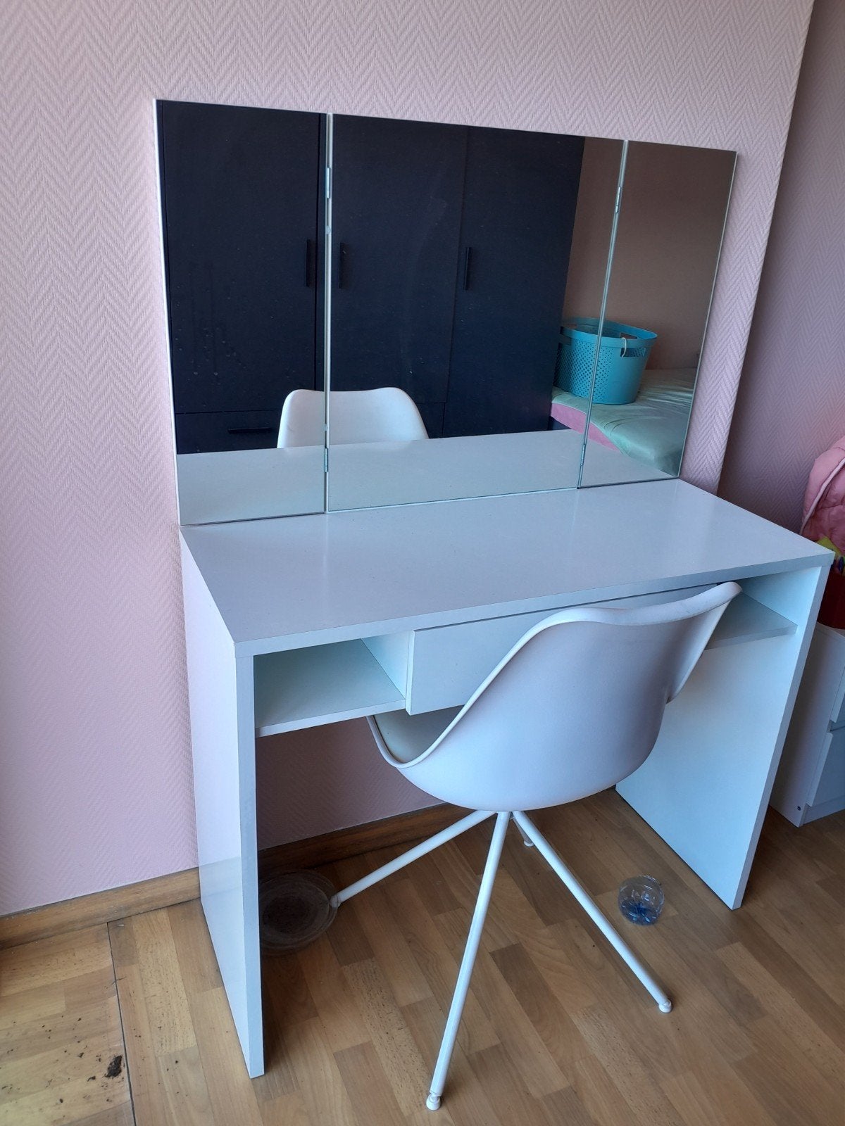 bureau blanc avec miroir 3 parties +chaise., Neuf, Enlèvement, 50 à 75 cm, 100 à 150 cm