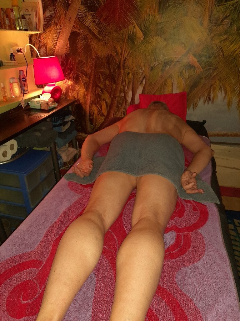homme 62 ans pratique massage relaxant pour homme sur RDV, Massage relaxant
