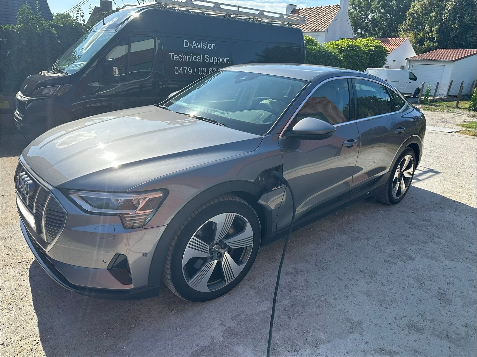 Audi E-Tron Sportback 50 Quattro (2020), Autos, Audi, Cuir, Argent ou Gris, Entretenue par le concessionnaire, 5 portes