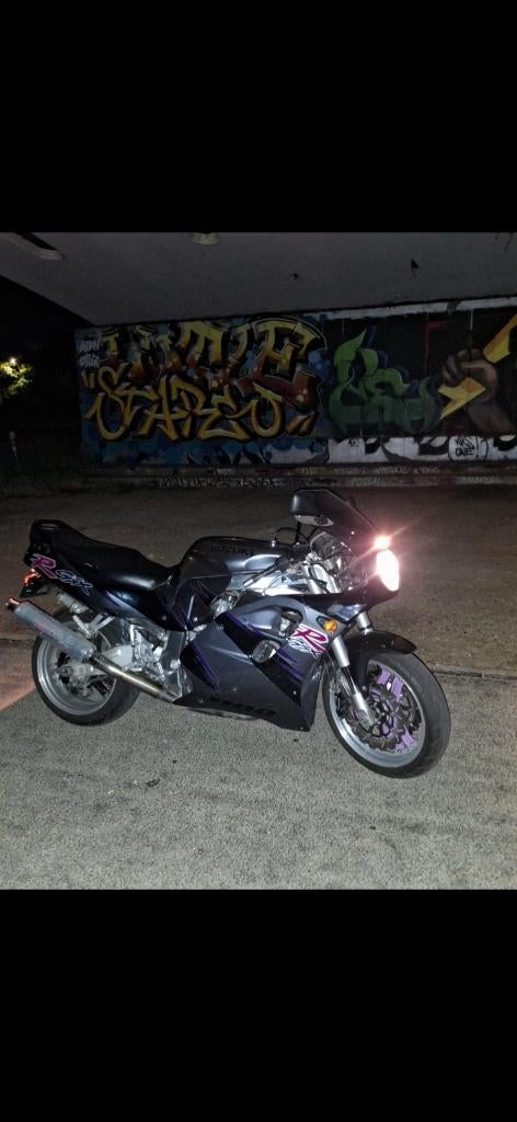 Suzuki gsxr, Motoren, 4 cilinders, Motorrijbewijs A, Gebruikt, Meer dan 35 kW