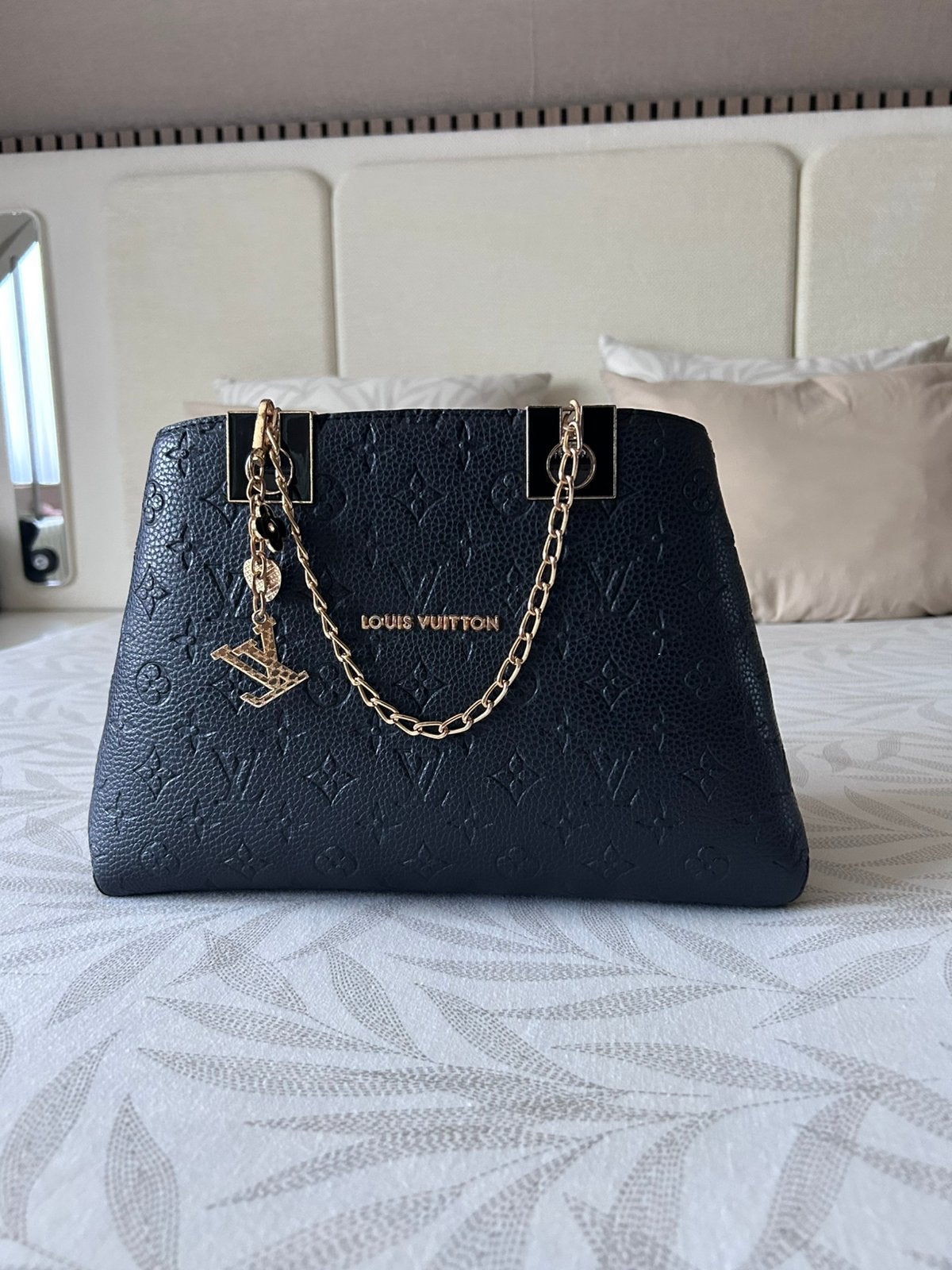 Louis Vuitton-stijl tas – imitatie – nette staat €60, Handtassen en Accessoires, Tassen | Damestassen, Ophalen, Zo goed als nieuw
